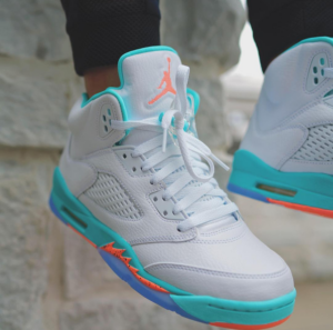 Alternative view of Giày Nike Air Jordan 5 Retro 'Light Aqua' 440892-100