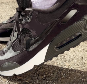 Giay Nike Air Max 90 Futura 'Black' DM9922-003