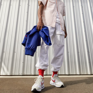 Giay Nike Air Max Dawn 'Light Bone University Red' DQ3991-100