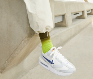 Giay Nike Air Max Dawn 'White Medium Blue' DR2395-100