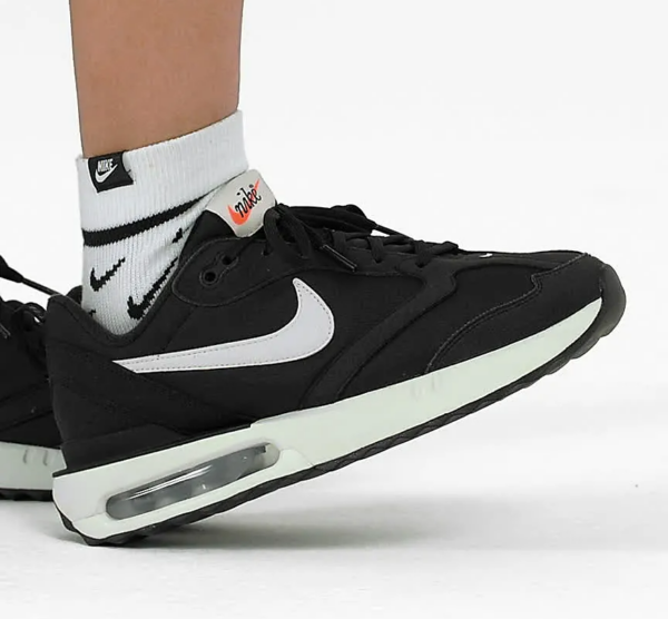 Giày Nike Air Max Dawn 'Black White' DC4068-001 - Ảnh 3