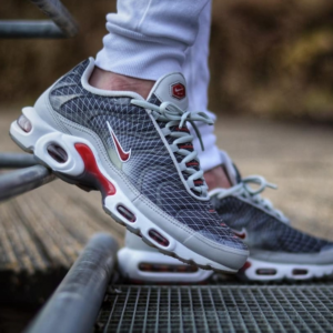 Alternative view of Giày Nike Air Max Plus Wave Grid Grey BV1983-001