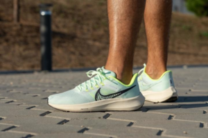 Giay Nike Air Zoom Pegasus 39 'Barely Green' DH4071-301