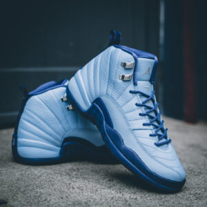 Alternative view of Giày Nike Air Jordan 12 Retro Hornets 510815-418