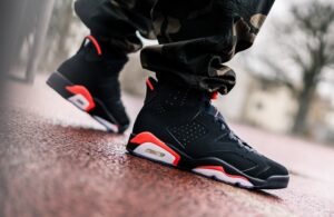 Alternative view of Giày Nike Air Jordan 6 Retro 'Varsity Red' 2010 384664-061