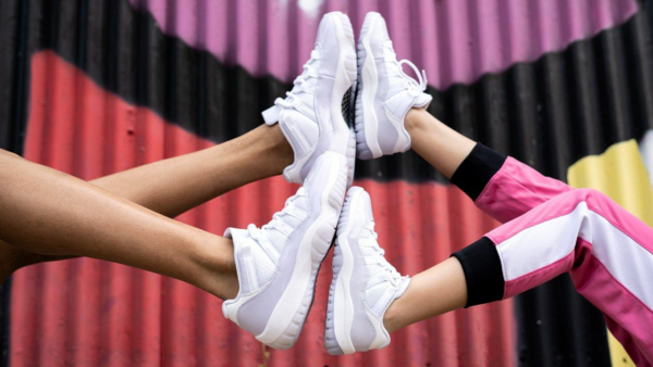 Giày Nike Air Jordan 11 Retro Low 'Pure Violet' AH7860-101 - Ảnh 4
