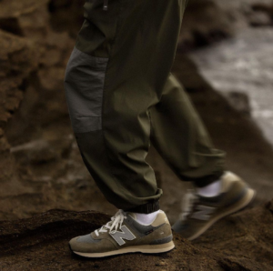 Alternative view of Giày New Balance 574 'Alpha Industries' ML574AI2