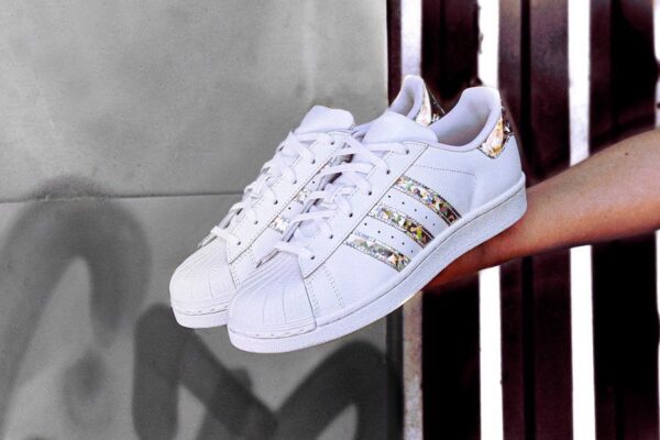 Giày Adidas Superstar 'White Holographic Stripes' F33889 - Ảnh 4