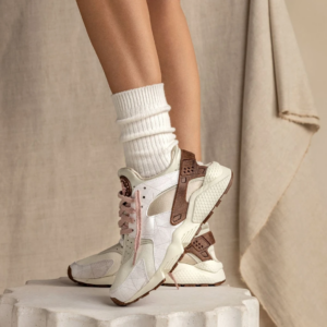 Alternative view of Giày Nike Wmns Air Huarache Rattan DM9463-100