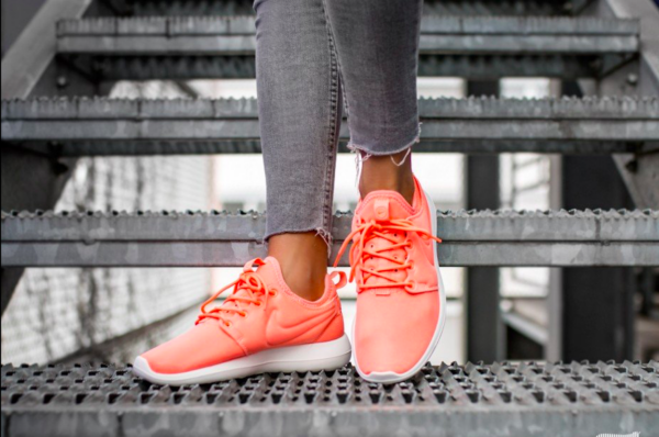Giày Nike Roshe Two 'Atomic Pink' 844931-600 - Ảnh 2