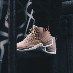Alternative view of Giày Nike Wmns Air Jordan 12 Retro 'Vachetta Tan' AO6068-203