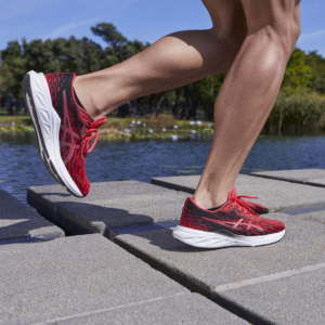 Giay Asics Dyna Blast 2 Red White Black 1011B205-600