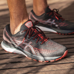 Giay Asics Gel-Kayano 28 Black Electric Red 1011B189-002