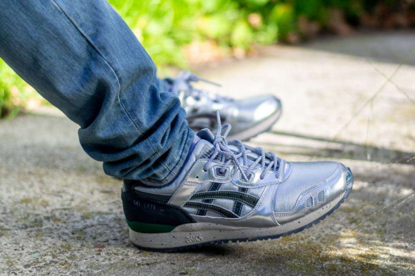 Giày Asics Gel Lyte 3 HUNDRED% x SneakerLAH 'Kuala Lumpur Twin Towers' - Ảnh 3