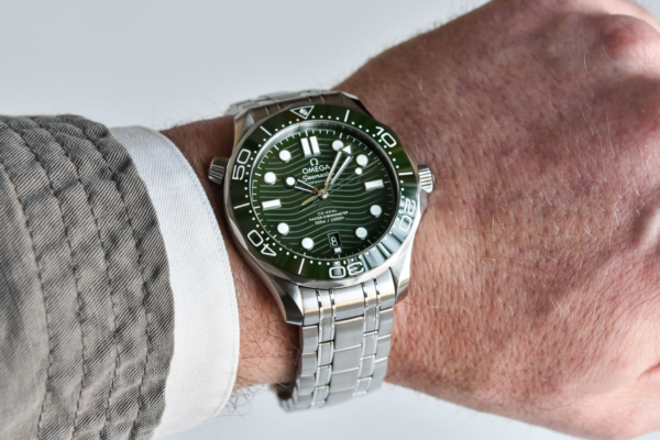 Đồng Hồ Omega Seamaster Diver Automatic 'Green' 210-32-42-20-10-001 - Ảnh 3