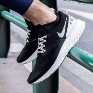 Alternative view of Giày Nike Nathan Bell x Odyssey React Flyknit 2 'Doodles' AT9979-010