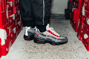 Alternative view of Giày Nike Atmos x Air Max 95 'Black' AQ0925-002