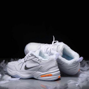 Alternative view of Giày Nike Air Monarch IV 'Snow Day' AV6676-100