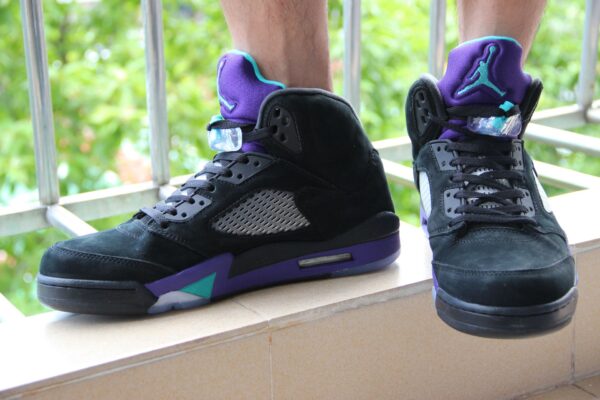 Giày Nike Air Jordan 5 Retro 'Black Grape' 136027-007 - Ảnh 5
