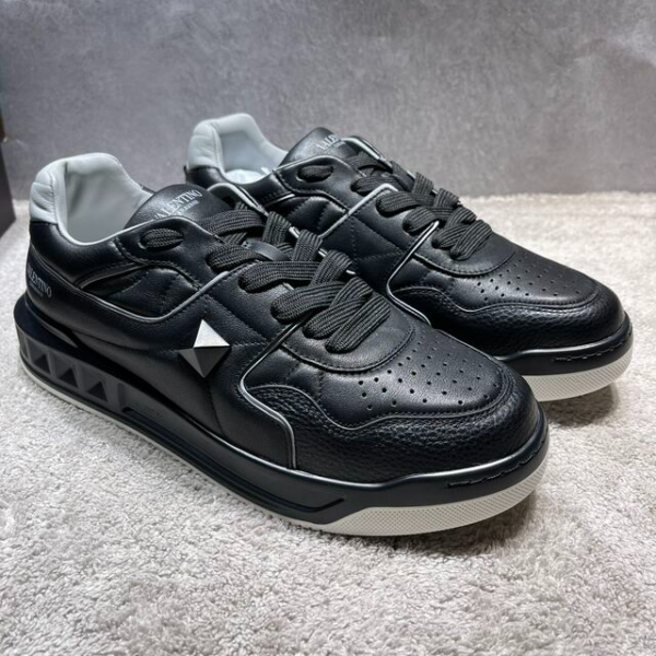 Giày Valentino One Stud Low-Top Nappa Black Gray WY2S0E71-NWN-00A - Ảnh 3