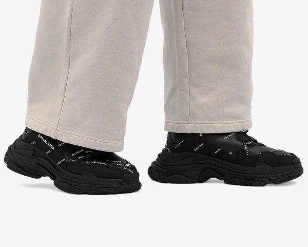 Giày Balenciaga Triple S Sneaker 'Allover Logo Black' 536737-W2FA1-1090 - Ảnh 2