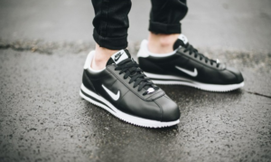 Alternative view of Giày Nike Cortez Basic Leather 'Black White' 819719-012