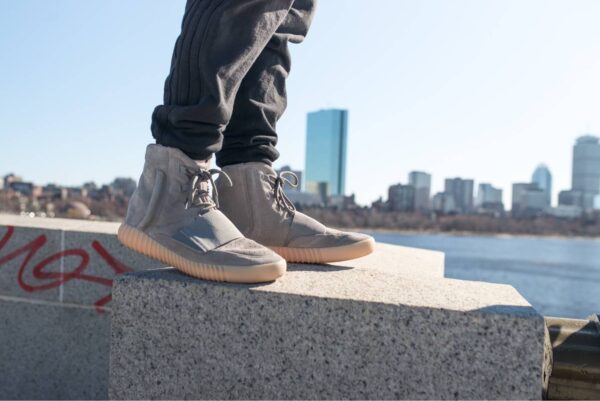Giày Adidas Yeezy Boost 750 'Grey Gum' BB1840 - Ảnh 4