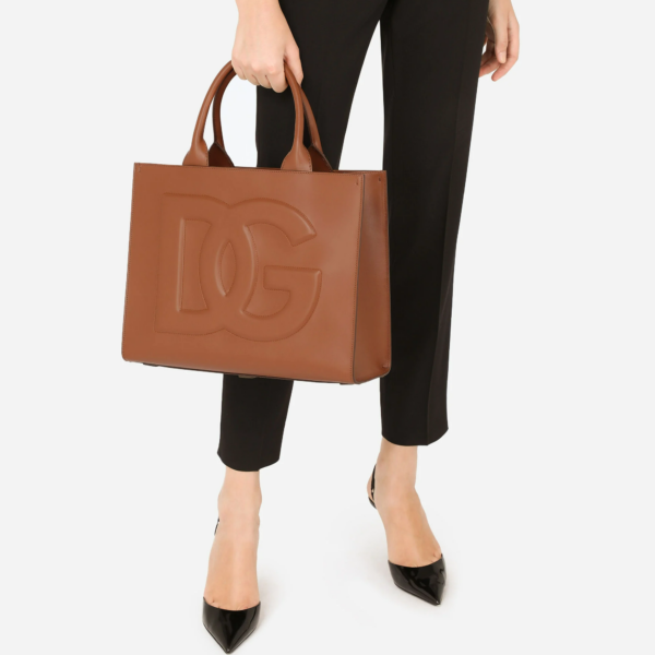 Túi Dolce & Gabbana Small Calfskin DG Daily Shopper Brown BB7023AQ2698M308 - Ảnh 2