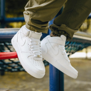 Giay Nike Air Force 1 Mid 'Triple White' DD9625-100