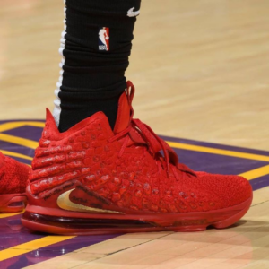 Alternative view of Giày Nike LeBron 17 EP 'Red Carpet' BQ3178-600