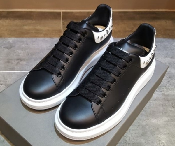 Giày Alexander McQueen Oversized Sneaker 'Larry' 485246 WHGP5 1070 - Ảnh 2