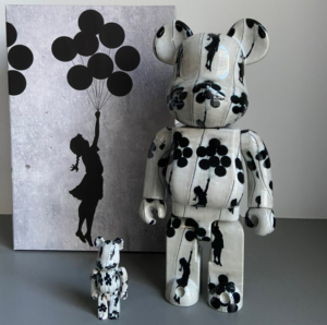 Mo Hinh Bearbrick 100% + 400% 'Flying Girl Balloon' 94460-FGB-0104