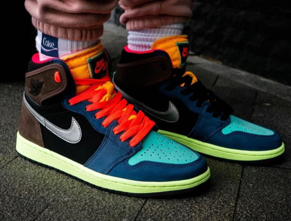 Giày Nike Air Jordan 1 Retro High 'Tokyo Bio Hack' 555088-201 - Ảnh 4