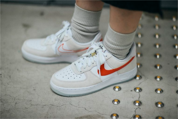 Giày Nike Wmns Air Force 1 '07 SE 'First Use' DA8302-101 - Ảnh 4