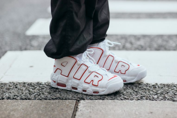 Giày Nike Air More Uptempo GS 'White Varsity Red' 415082-108 - Ảnh 4