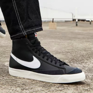 Giay Nike Blazer Mid 77 Vintage 'Black Sail' BQ6806-002