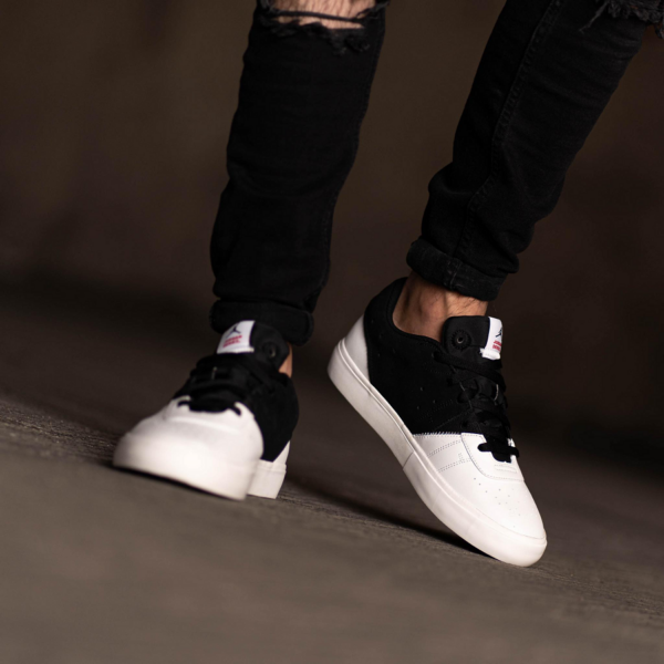 Giày Nike Air Jordan Series ES Black White DN1856-061 - Ảnh 2