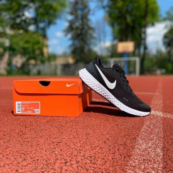 Giày Nike Revolution 5 'Black White' BQ3204-002 - Ảnh 3