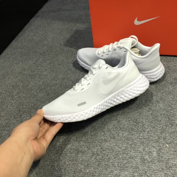Giày Nike Revolution 5 'All White' BQ3207-104 - Ảnh 4