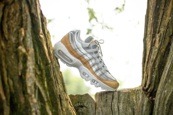 Giày Nike Wmns Air Max 95 SE 'Pure Platinum' AH8697-002 - Ảnh 7