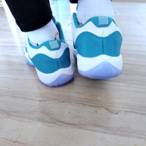 Giày Nike Air Jordan 11 Retro Low GS 'Aqua Safari' 580521-143 - Ảnh 3