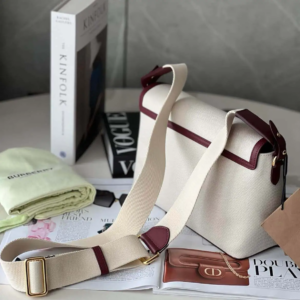 Tui Burberry Horseferry Print Canvas 'Beige Red' 80368211