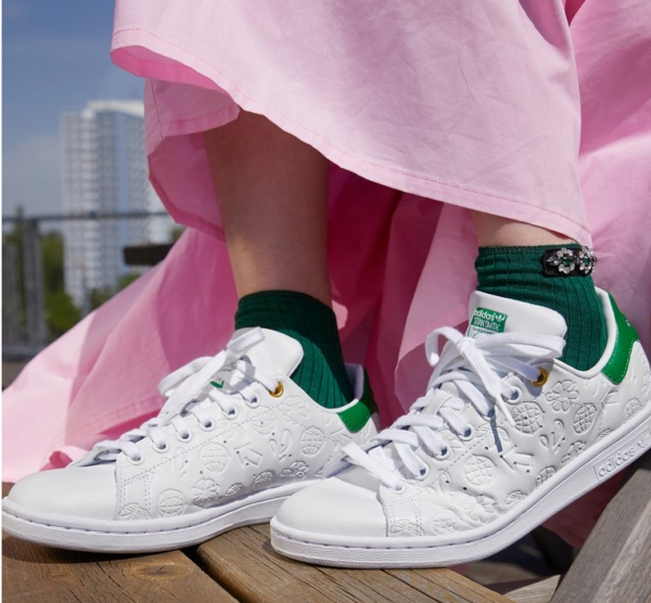 Giay Adidas Wmns Stan Smith 'Embossed Graphics White Green' FX5674