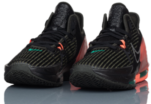 Giay Nike LeBron Witness 6 'Black Sequoia' CZ4052-001