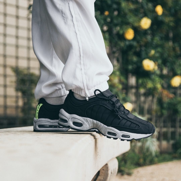 Giày Nike Nike Air Max Tailwind 4 SP 'Black' BV1357-002 - Ảnh 2