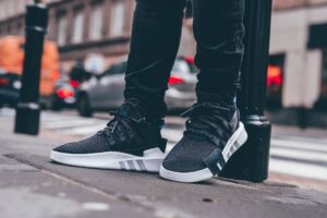 Alternative view of Giày Adidas Originals Equipment Eqt Bask Adv 'Black Blue' CQ2994