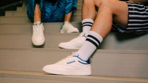 Alternative view of Giày Reebok Club C85 'White Blue' FX3359