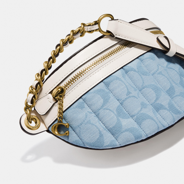 Túi Coach Charm Belt Bag In Signature Chambray With Quilting C4675 B4SUX - Ảnh 4