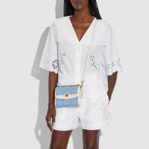 Alternative view of Túi Coach Kip Turnlock Crossbody In Signature Chambray C4676 B4SUX