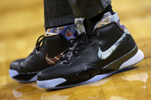 Giay Nike Kobe 1 'Prelude 81 Points' 640221-001